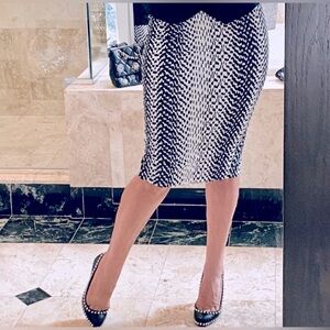 Elizabeth and James Bodycon Black/Gray Aisling Ikat Midi Pencil Skirt Back Slit